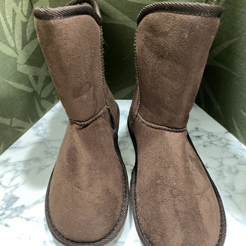 EUC~ESKIES Booties~Brown sz 6 - Picture 1 of 11